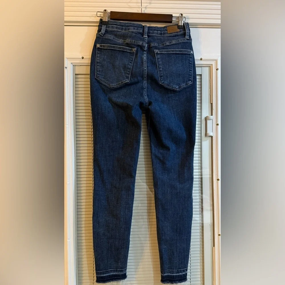 Judy Blue Skinny Fit Distressed Stretchy Jeans Size 5/27